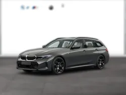 Metallic Gebraucht 2024 BMW 330 M Sport Kombi | 58.390 €