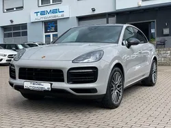 Grau Gebraucht 2022 Porsche Cayenne Platinum Edition SUV | 85.990 € (Fairer Preis)