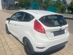 Weiß Gebraucht 2011 Ford Fiesta Trend Kleinwagen | 3.450 € (Fairer Preis)