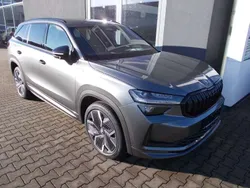 Graphitegrau metallic Neu 2025 Skoda Kodiaq SportLine SUV | 53.990 € (Etwas zu teuer)