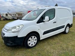 Weiß Gebraucht 2010 Citroën Berlingo Van / Kleinbus | 2.500 € (Fairer Preis)