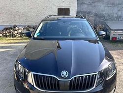 Schwarz Gebraucht 2017 Skoda Octavia Ambition Kombi | 14.900 € (Fairer Preis)