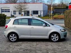 Silber Gebraucht 2011 VW Golf Plus Cross Comfortline Van / Kleinbus | 5.150 € (Guter Preis)
