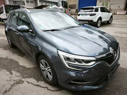Grau Gebraucht 2024 Renault Mégane IV Engineered Limousine | 19.500 €