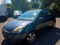 Blau Gebraucht 2008 Ford Fiesta Kleinwagen | 2.899 € (Etwas zu teuer)