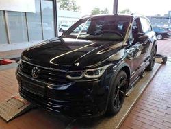 Deep black perleffek (metallic) Gebraucht 2021 VW Tiguan Style SUV | 27.900 € (Guter Preis)