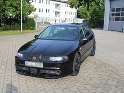 Schwarz Gebraucht 2004 Seat Leon Limousine | 6.250 €