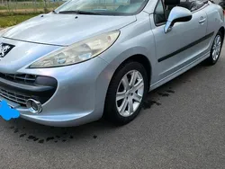 Silber Gebraucht 2007 Peugeot 207 CC Cabrio | 2.650 € (Fairer Preis)