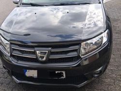 Schwarz Gebraucht 2016 Dacia Logan Celebration Limousine | 6.120 €
