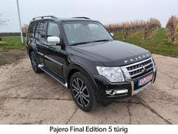 Schwarz Gebraucht 2018 Mitsubishi Pajero Edition SUV | 45.390 € (Teuer)