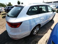 Candy weiß candy weiß Gebraucht 2019 Seat Leon ST Style Kombi | 16.352 € (Teuer)