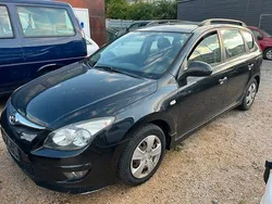 Schwarz Gebraucht 2010 Hyundai i30 Classic Kombi | 5.999 € (Fairer Preis)