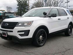 Weiß Gebraucht 2016 Ford Explorer SUV | 22.000 €