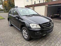 Schwarz Gebraucht 2008 Mercedes ML280 SUV | 6.500 €