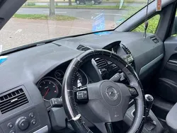 Silber Gebraucht 2011 Opel Zafira Van / Kleinbus | 3.100 € (Guter Preis)