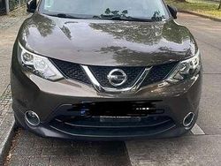 Braun Gebraucht 2016 Nissan Qashqai N-Connecta SUV | 14.500 € (Etwas zu teuer)