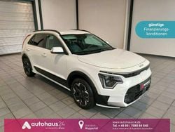 Weiß Gebraucht 2023 Kia e-Niro Inspiration SUV | 26.660 € (Guter Preis)