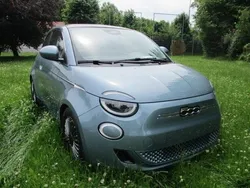 Blau Gebraucht 2021 Fiat 500e Icon Limousine | 15.970 € (Guter Preis)