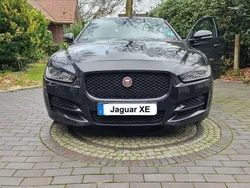 Schwarz Gebraucht 2015 Jaguar XE R-Sport Limousine | 15.000 € (Fairer Preis)