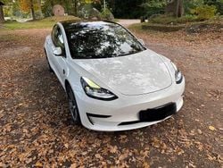 Weiß Gebraucht 2022 Tesla Model 3 RWD Limousine | 25.990 € (Guter Preis)