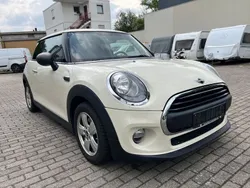 Weiß Gebraucht 2016 Mini ONE Kleinwagen | 7.999 € (Fairer Preis)