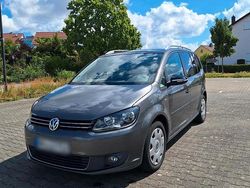 Grau Gebraucht 2012 VW Touran Van / Kleinbus | 8.700 € (Fairer Preis)