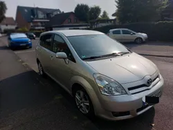 Silber Gebraucht 2007 Toyota Corolla Verso Executive Van / Kleinbus | 3.250 € (Guter Preis)