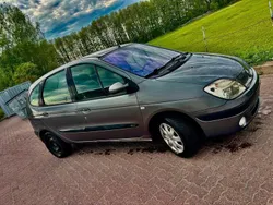 Grün Gebraucht 2001 Renault Scénic Van / Kleinbus | 2.299 € (Etwas zu teuer)