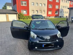 Schwarz Gebraucht 2010 Toyota iQ Kleinwagen | 1.650 € (Guter Preis)