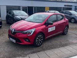 Feuerrot Gebraucht 2023 Renault Clio V Zen Limousine | 13.900 € (Guter Preis)