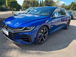 Lapiz blue (metallic) Gebraucht 2024 VW Arteon R Kombi | 46.990 € (Teuer)