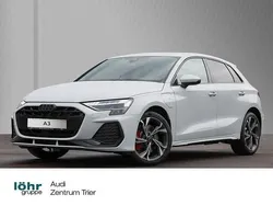 Gletscherweiß metallic Gebraucht 2025 Audi A3 Sportback e-tron S-Line Limousine | 50.890 € (Superpreis)