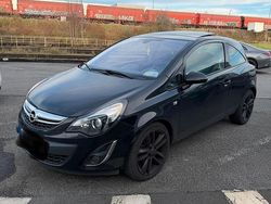 Schwarz Gebraucht 2011 Opel Corsa Kleinwagen | 2.600 € (Fairer Preis)