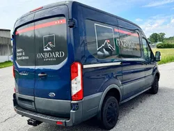 Blau Gebraucht 2016 Ford Transit Trend Van | 11.900 €