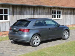 Grau Gebraucht 2013 Audi A3 Sport Limousine | 9.900 € (Teuer)