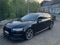 Schwarz Gebraucht 2017 Audi A4 Kombi | 17.500 € (Teuer)
