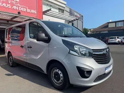 Platinum/aluminium silber Gebraucht 2017 Opel Vivaro Van | 17.999 € (Fairer Preis)