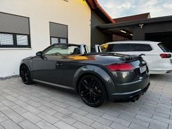 Grau Gebraucht 2016 Audi TT Roadster S-Line Cabrio | 24.600 € (Guter Preis)