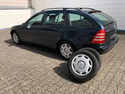 Blau Gebraucht 2004 Mercedes C180 Kombi | 2.650 € (Guter Preis)