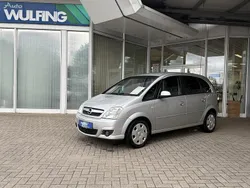 Silber Gebraucht 2007 Opel Meriva Van / Kleinbus | 4.590 €