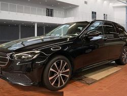 Schwarz Gebraucht 2022 Mercedes E300 Night Limousine | 32.980 € (Superpreis)