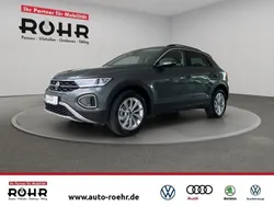 Indiumgrau metallic Gebraucht 2025 VW T-Roc Life SUV | 28.150 € (Guter Preis)