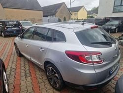 Platingrau Gebraucht 2016 Renault Mégane GrandTour Bose Edition Kombi | 7.900 € (Guter Preis)