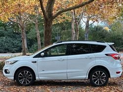 Weiß Gebraucht 2018 Ford Kuga ST-Line SUV | 13.750 € (Guter Preis)