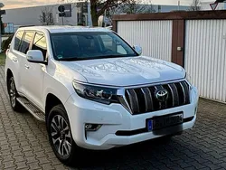 Weiß Gebraucht 2024 Toyota Land Cruiser Executive SUV | 67.900 €
