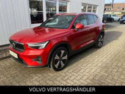 Rot Gebraucht 2022 Volvo XC40 Ultimate SUV | 25.890 € (Fairer Preis)