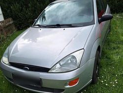 Gebraucht 1999 Ford Focus Kleinwagen | 400 €
