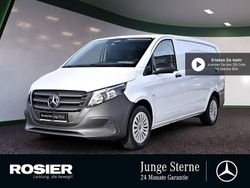 Weiss / arktikweiss Gebraucht 2024 Mercedes Vito Van / Kleinbus | 34.498 € (Fairer Preis)