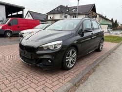 Saphirschwarz Gebraucht 2017 BMW 218 Active Tourer M Sport Van / Kleinbus | 8.490 € (Superpreis)