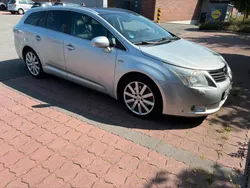 Grau Gebraucht 2009 Toyota Avensis Kombi | 4.400 € (Fairer Preis)